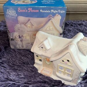 Enesco Precious Moments Sam's House Porcelain Night-Light